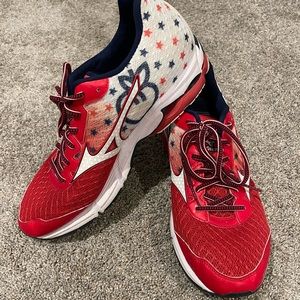 Mizuno Waverider 49th Peachtree Road Race Commemorative Athletic Running Shoes